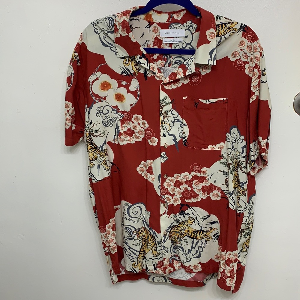 Men’s Urban Outfitters Hawaiian Shirt Red Large Viscose